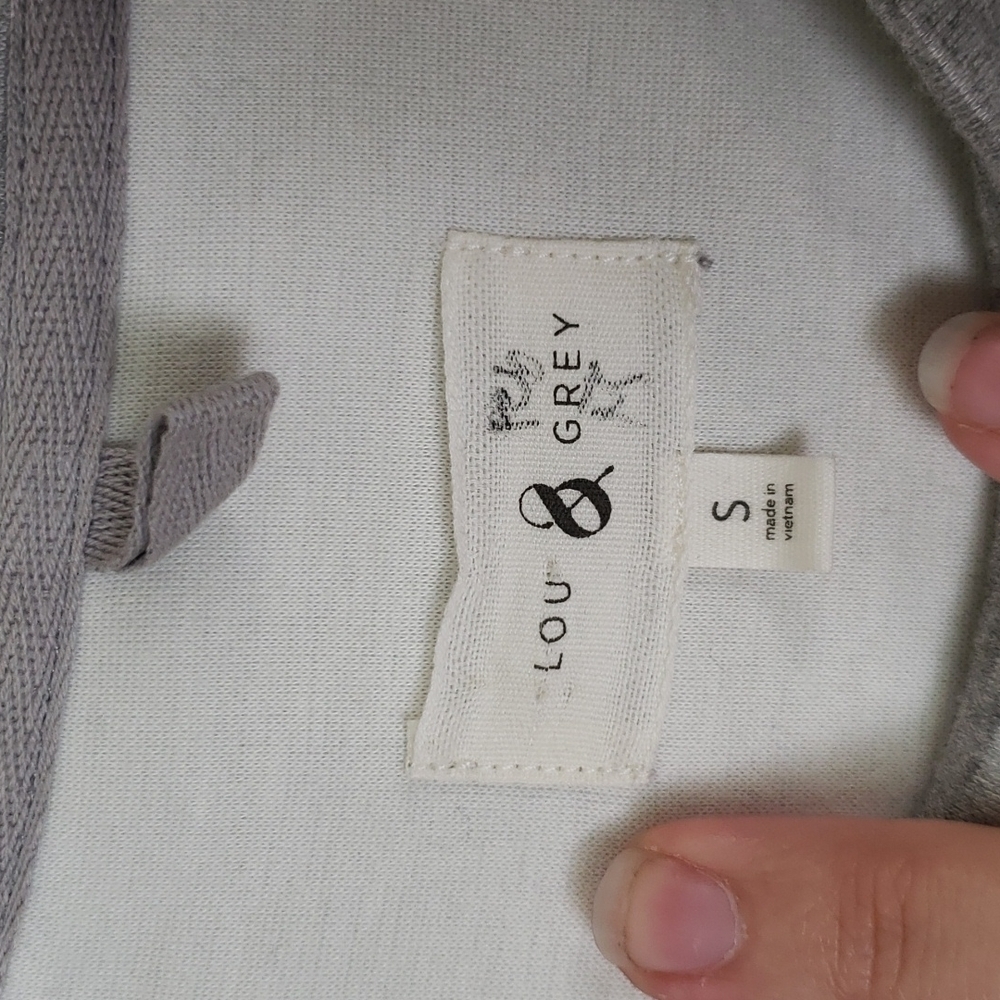 Lou & grey oversized gray soft subtle bell 3/4 sleeve sweatshirt womens small - Picture 4 of 5